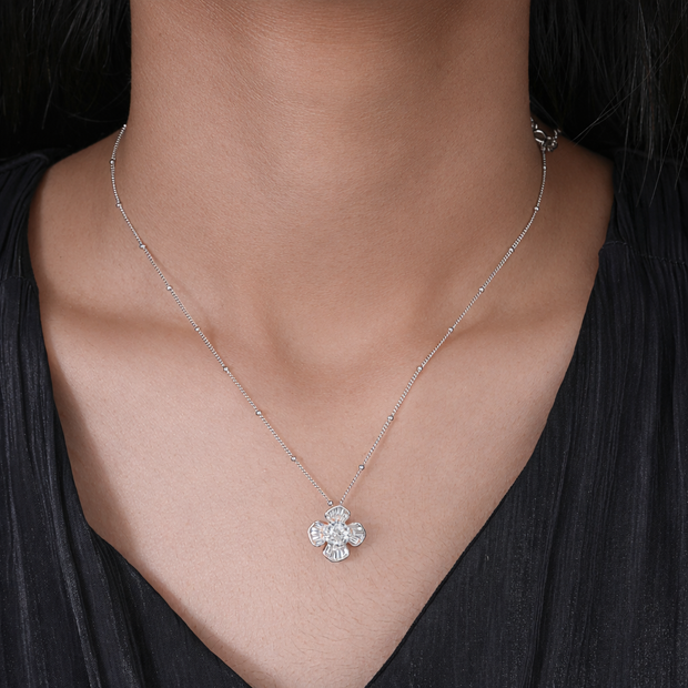 Flower Design White Stone 925 Sterling Silver Pendant Chain for Women
