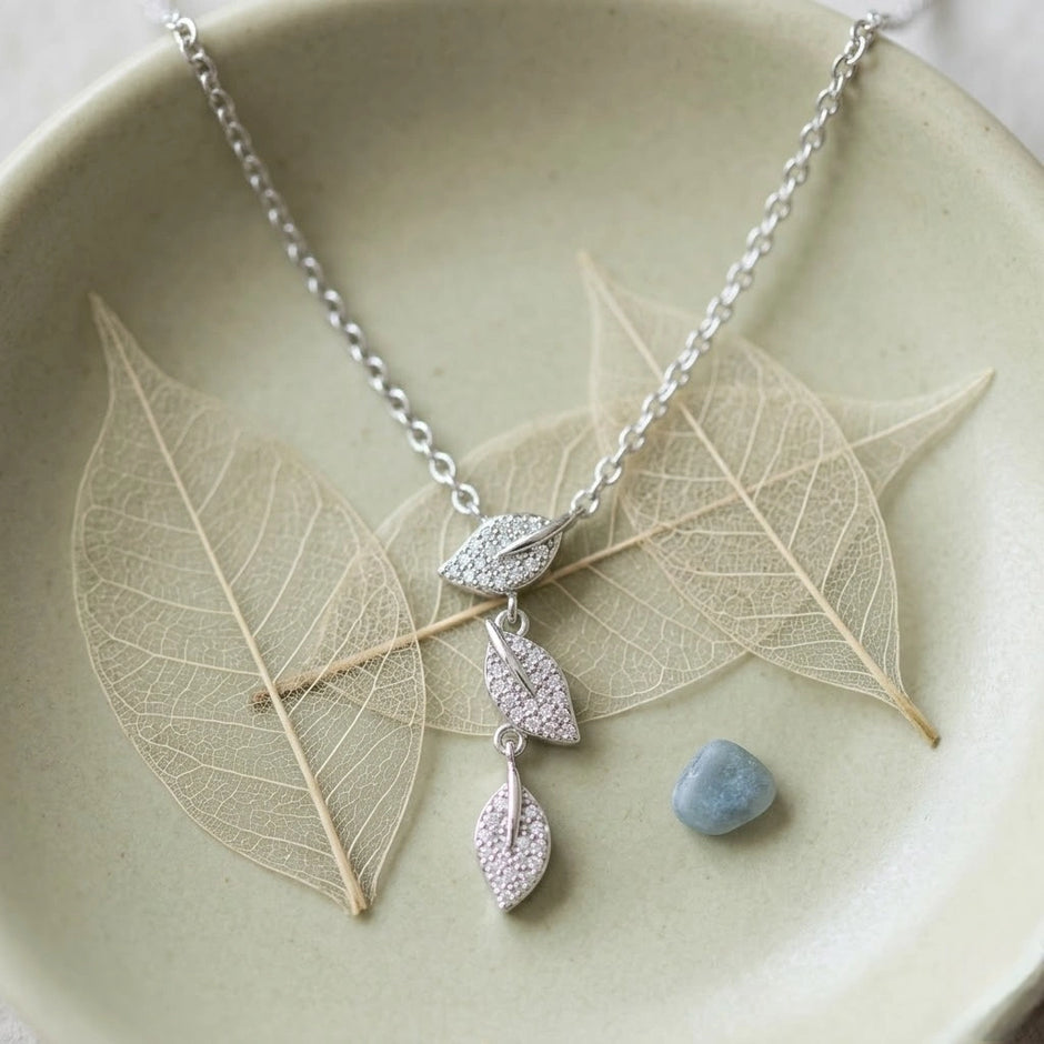 925 Sterling Silver Leaf Design Chain Pendant for Women