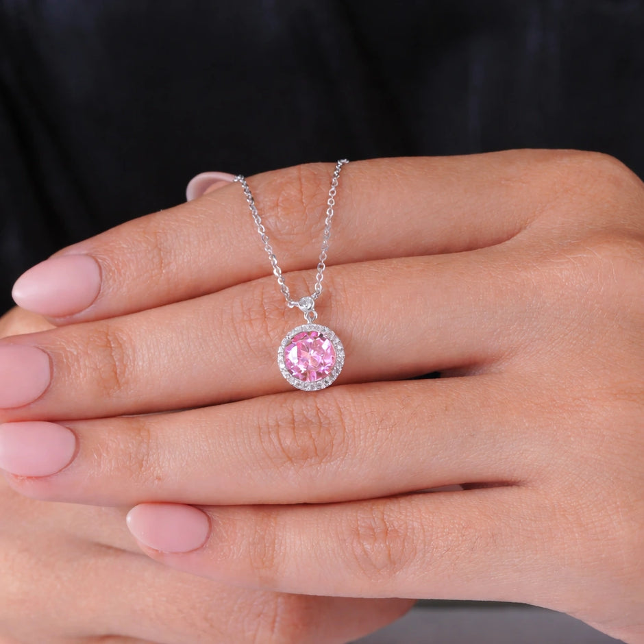 Necklace with a pink gemstone pendant 