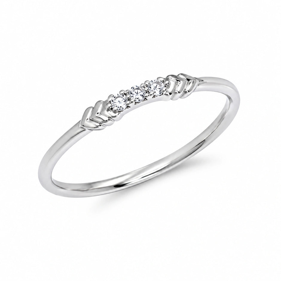 Round CZ 925 Sterling Silver Ring for Women with elegant chevron side design