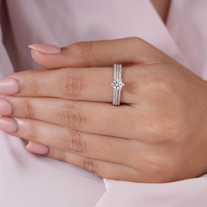 Silver Ring With Dimond 