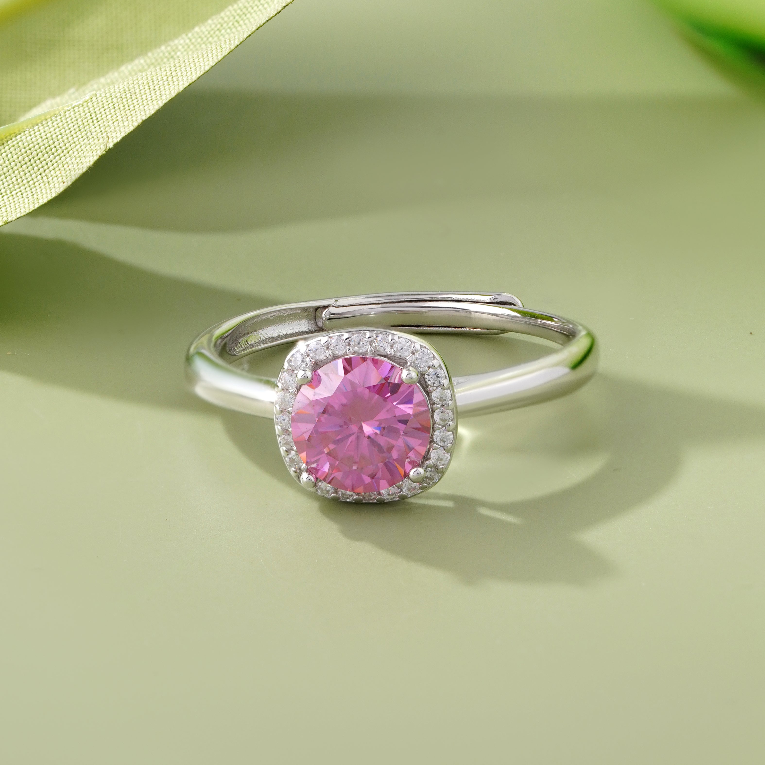 Soft Pink Diamond-Inspired Halo 925 Sterling Silver Solitaire Ring for Women