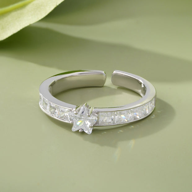 Elegant White Diamond Star Design 925 Sterling Silver Ring for Women