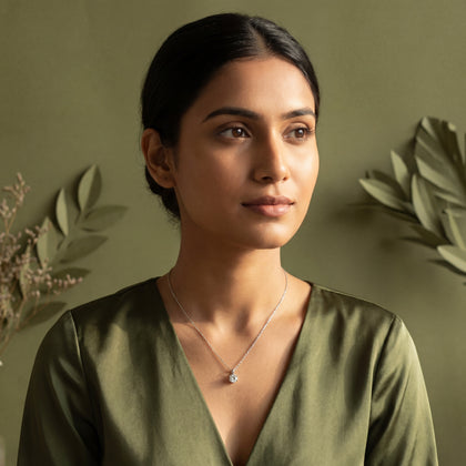 Elegant Solitaire Pendant Necklace in 925 Sterling Silver