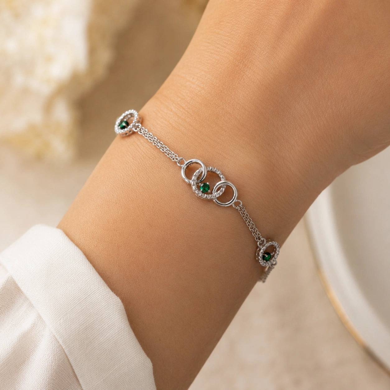 925 Sterling Silver Interlocking Circle Green Stone Bracelet for Women