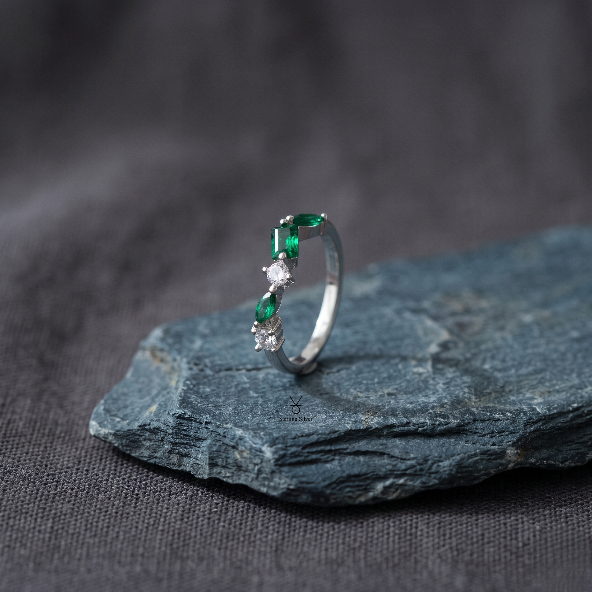 925 Sterling Silver Open Ring with Green Emerald CZ Stones and White Cubic Zirconia