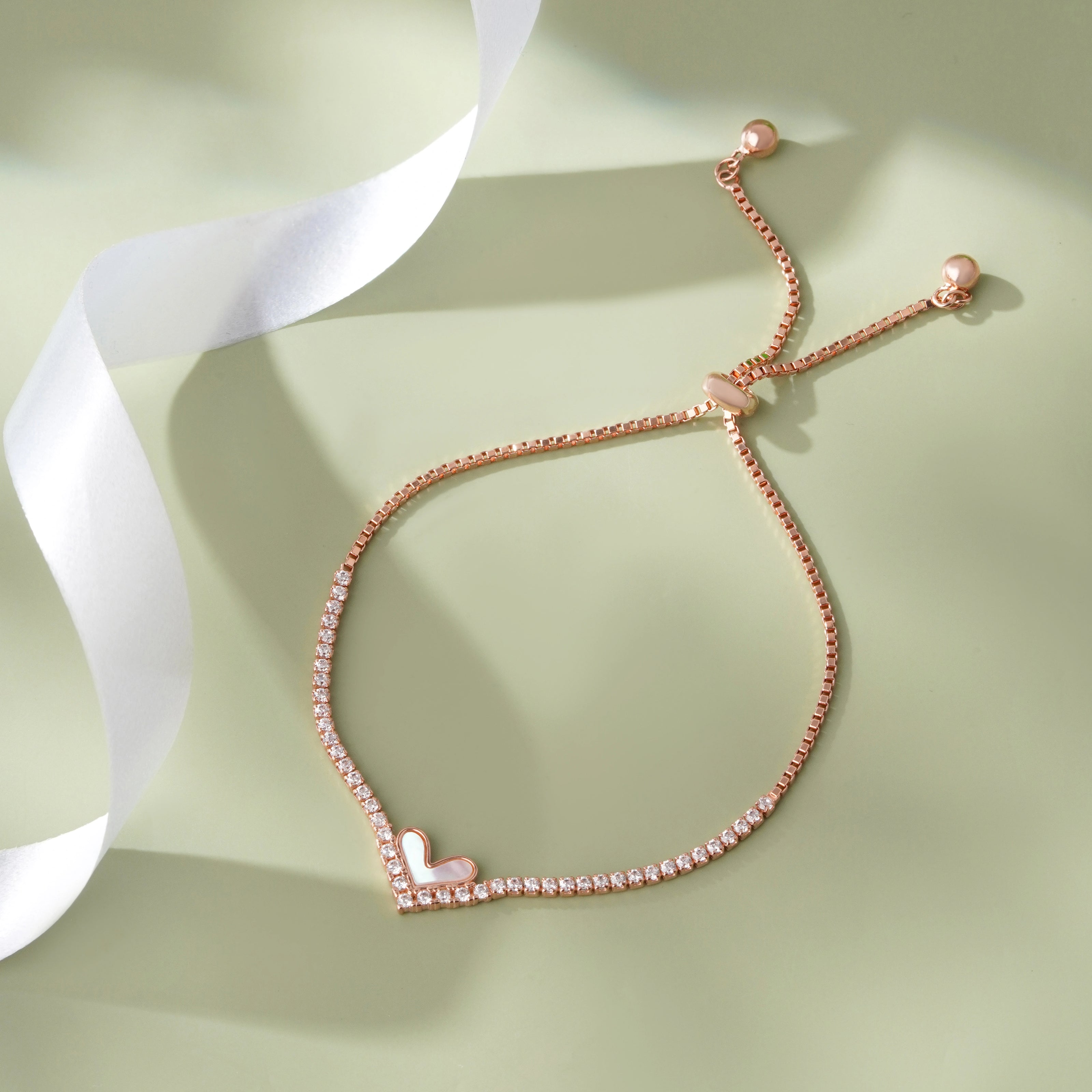 Minimal Heart Diamond Adjustable Rose Gold Bracelet for Women