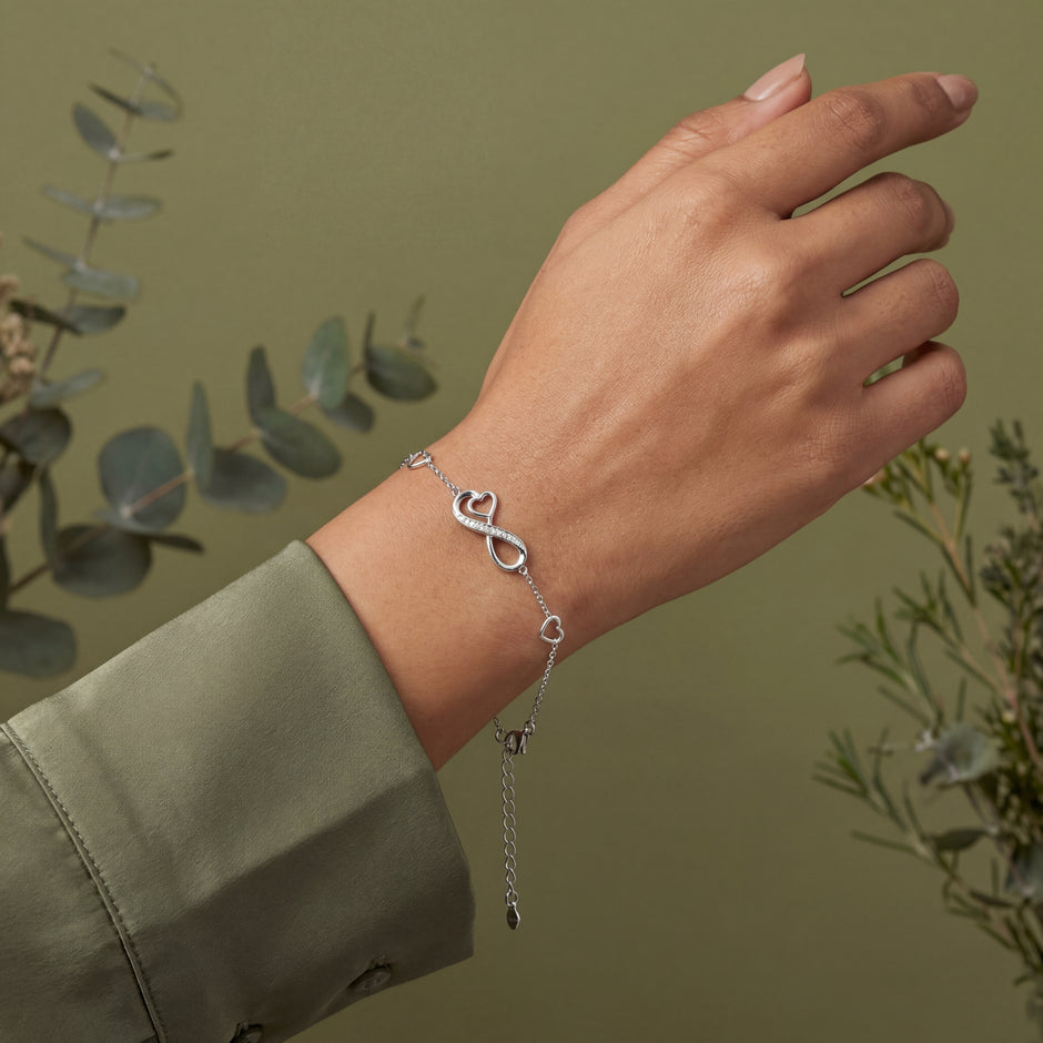 Infinity Heart Bracelet in 925 Sterling Silver