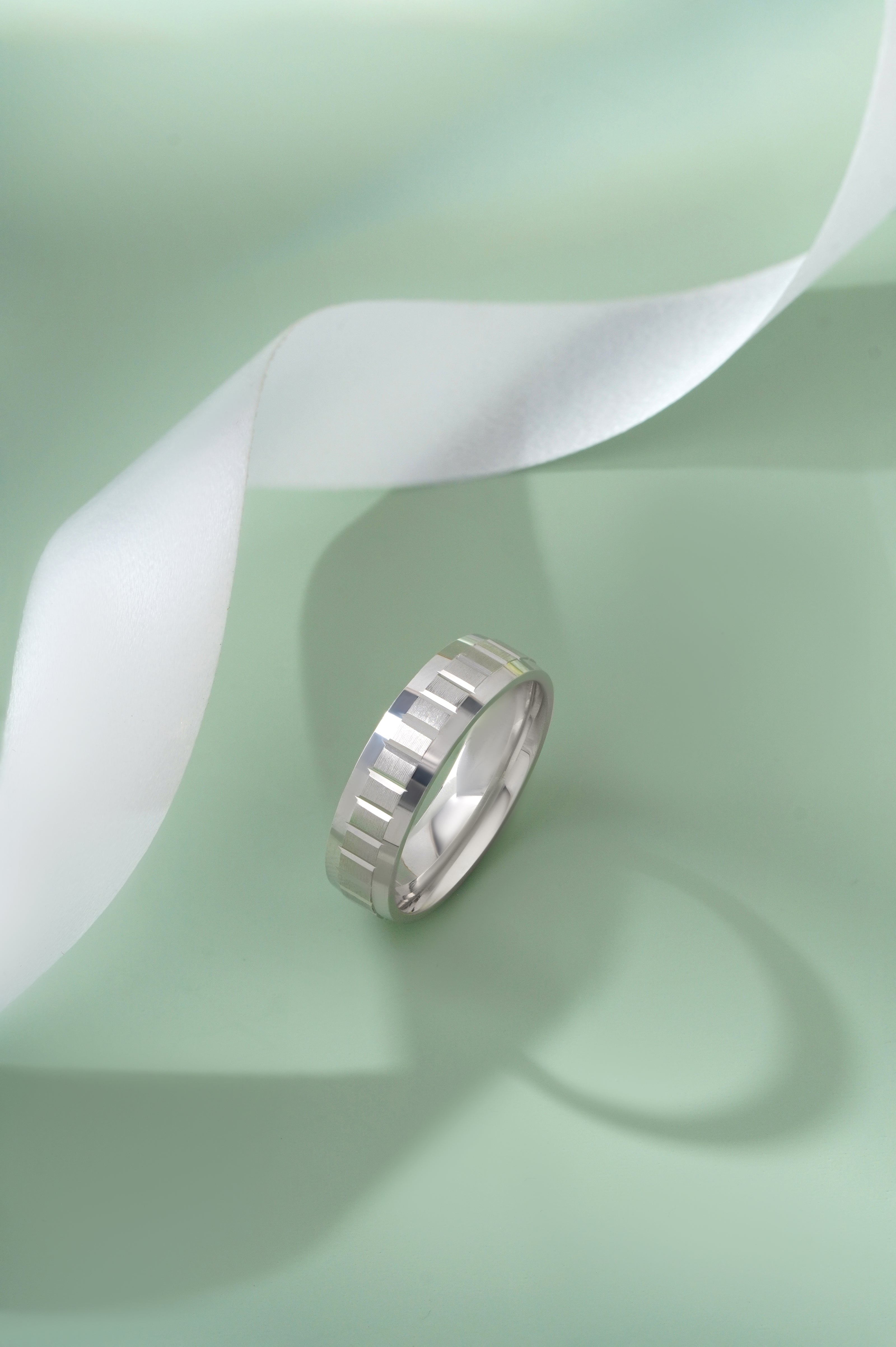 Linear Diamond Cut Textured 925 Sterling Silver Couple Band for Women