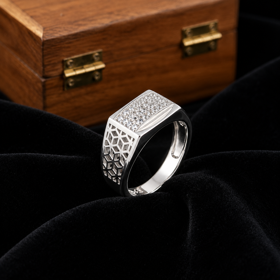 Elegant 925 Sterling Silver Ring for Men with Pavé CZ Diamonds