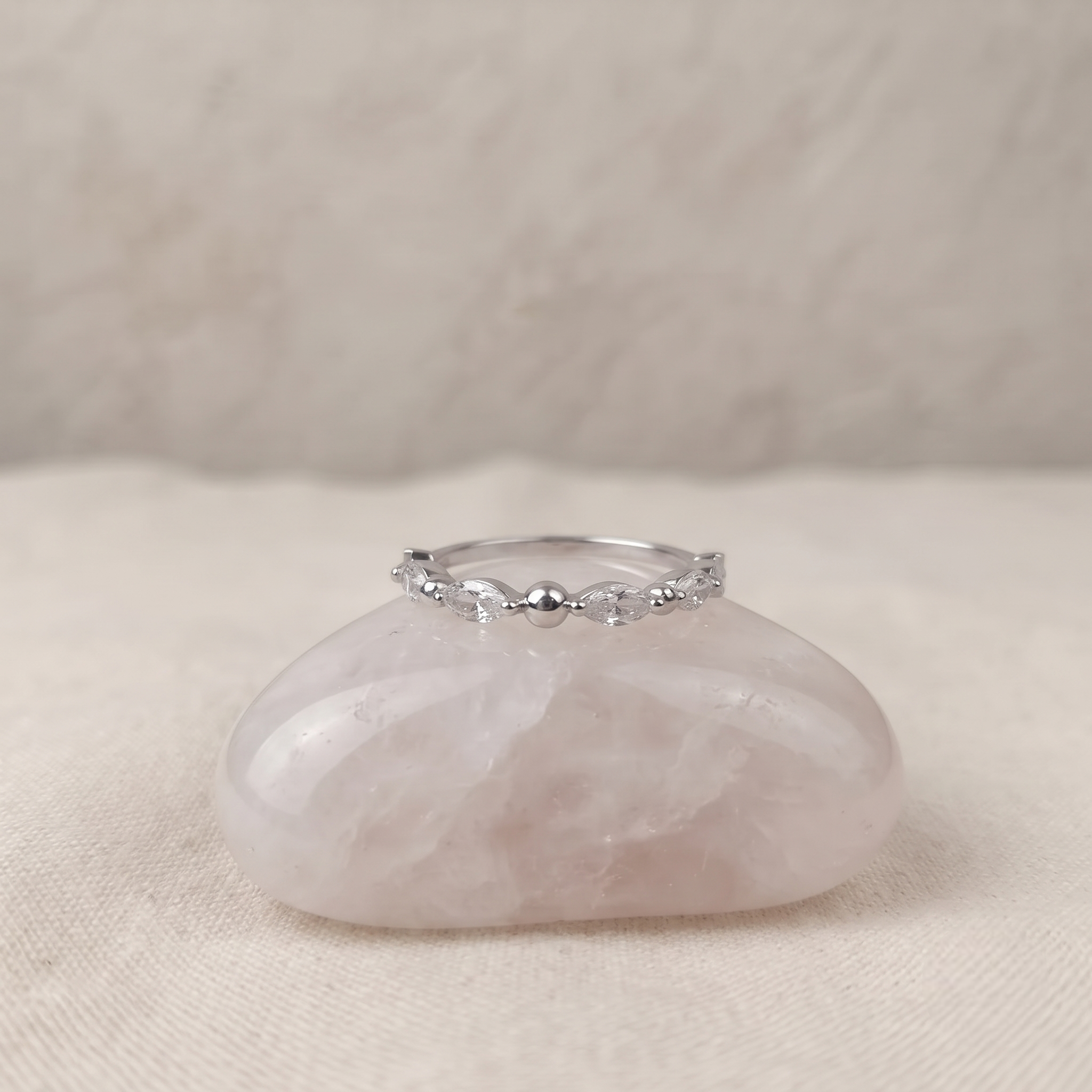 925 Sterling Silver Marquise CZ Leaf Ring for Women with Minimalist Elegant Design