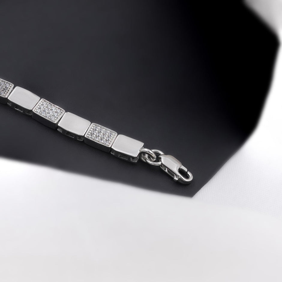 Ribbon Design Bow Grace Diamond Adjustable Bracelet for Women