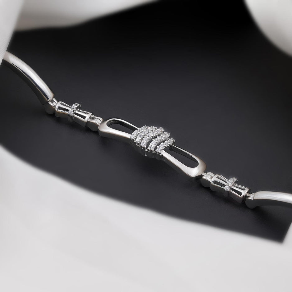 Elegant Diamond Knot Silver Bracelet for Women