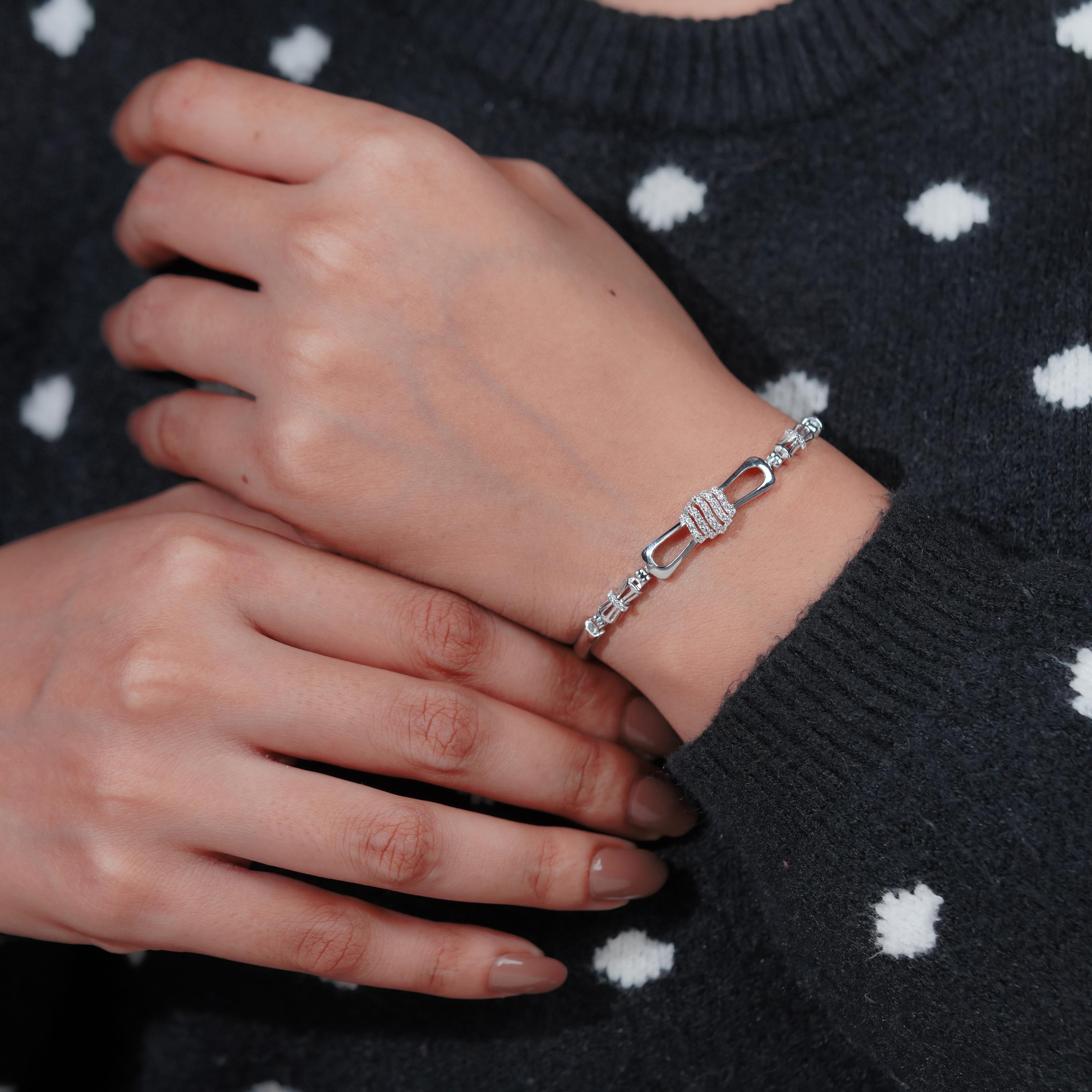 Elegant Diamond Knot Silver Bracelet for Women