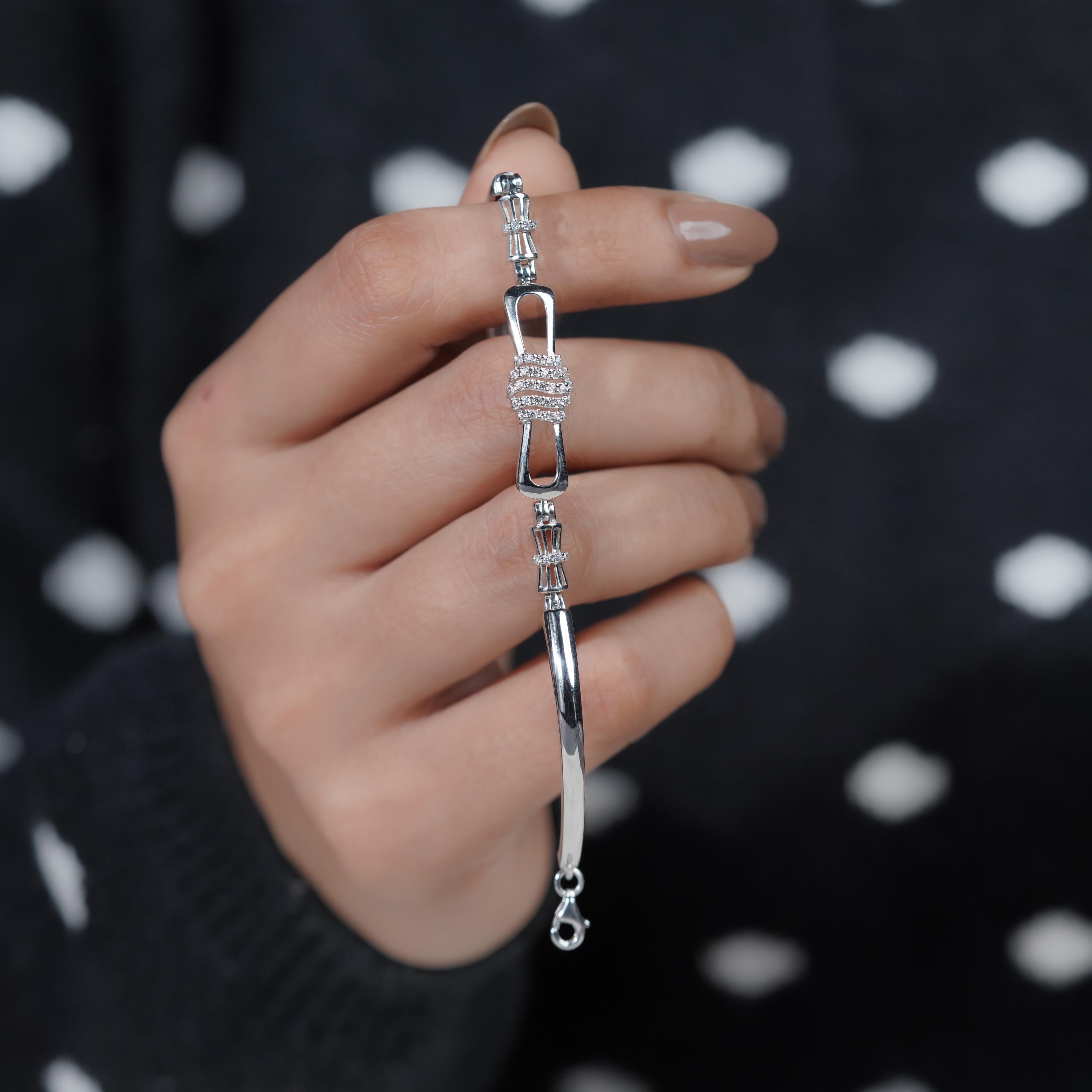 Elegant Diamond Knot Silver Bracelet for Women