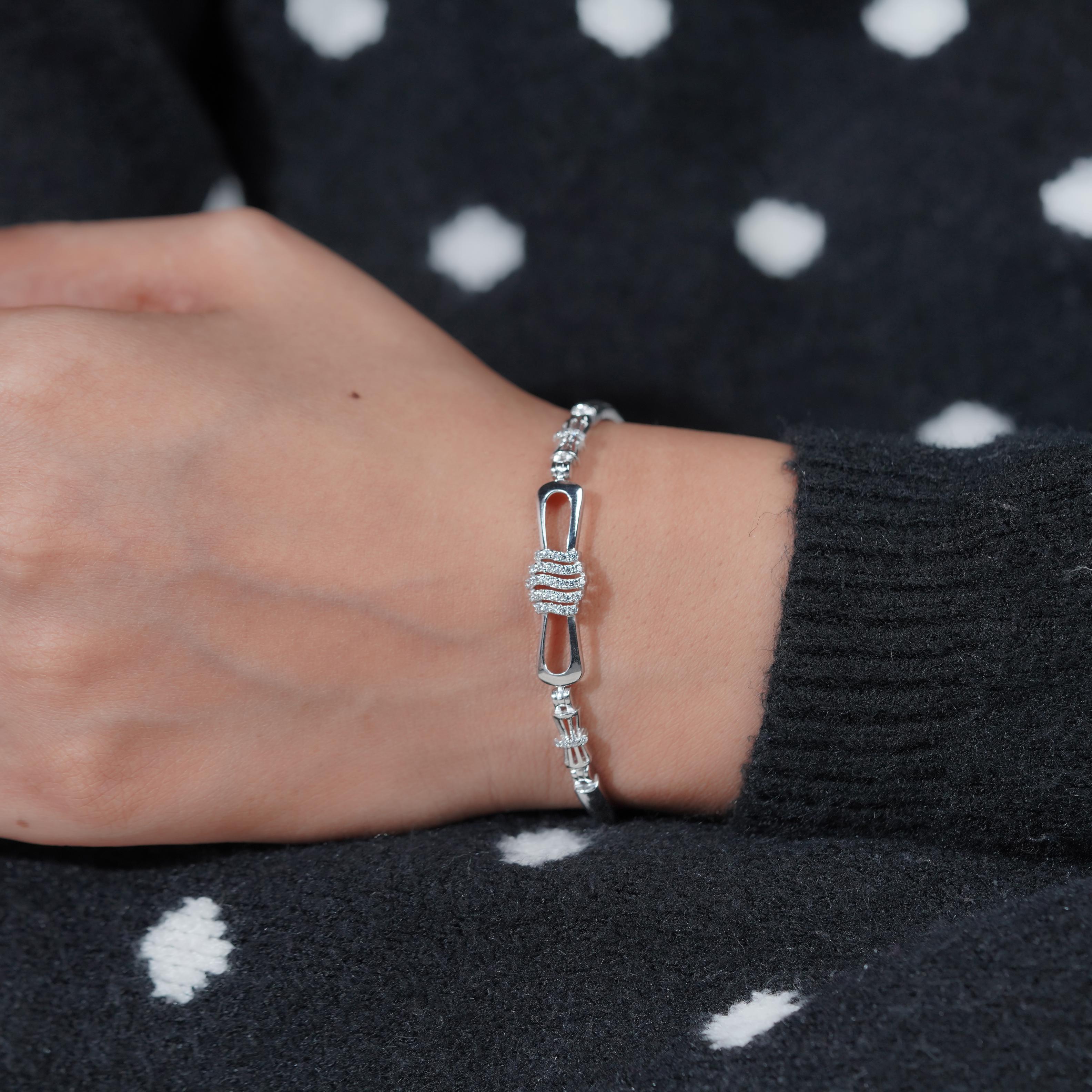 Elegant Diamond Knot Silver Bracelet for Women