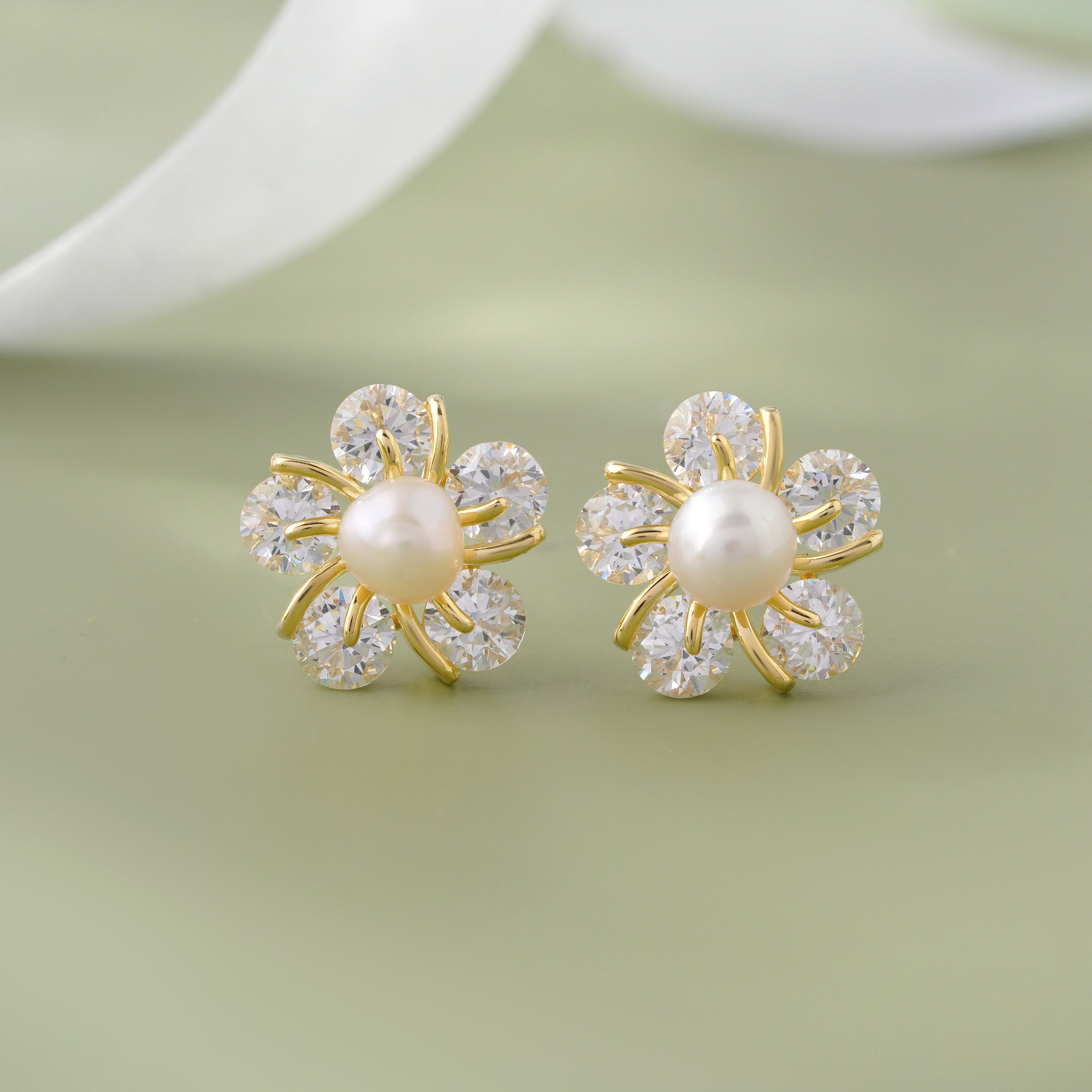 Pearl Bloom Diamond Flower Gold Stud Earrings