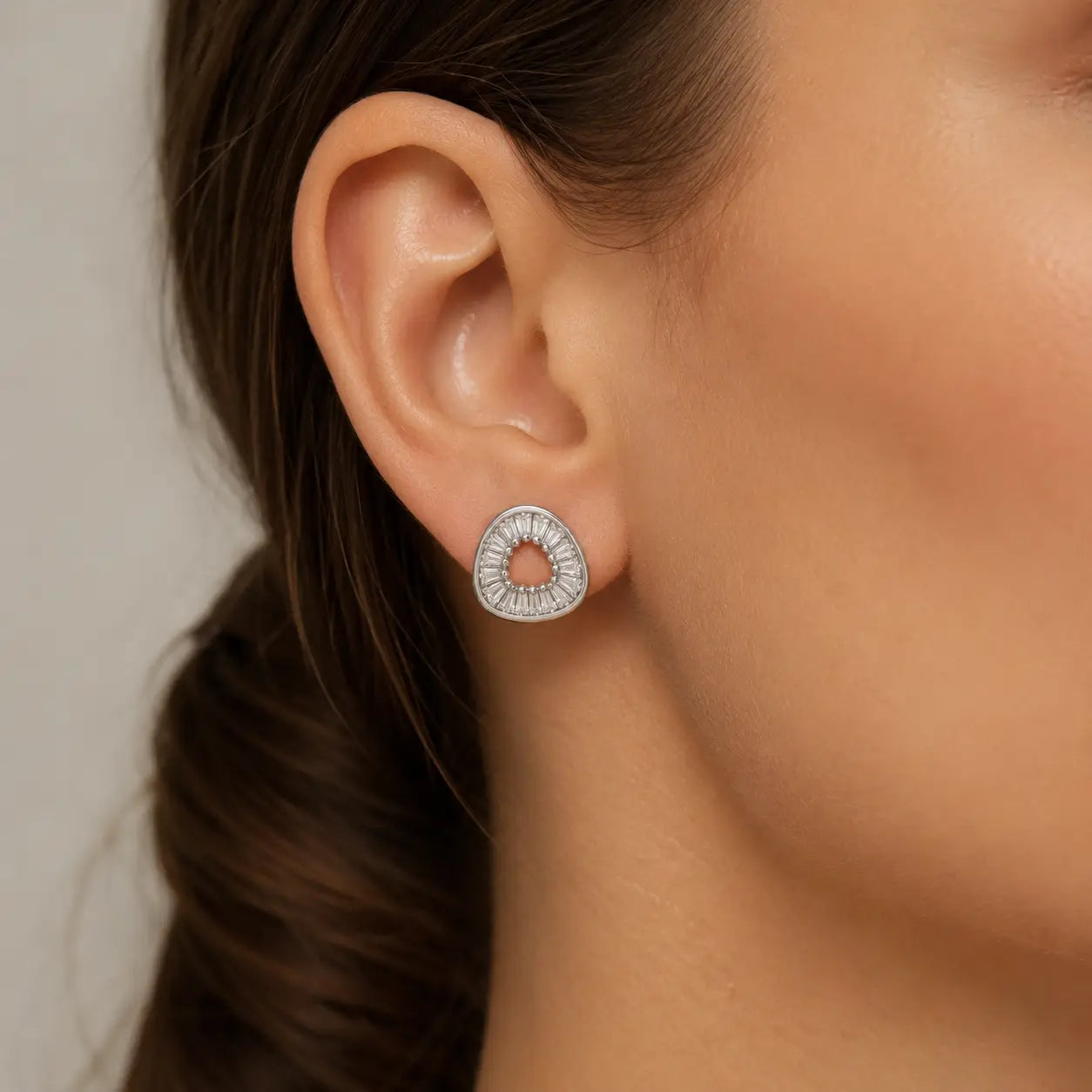 Round Open Circle Diamond Design 925 Sterling Silver Stud Earrings for Women