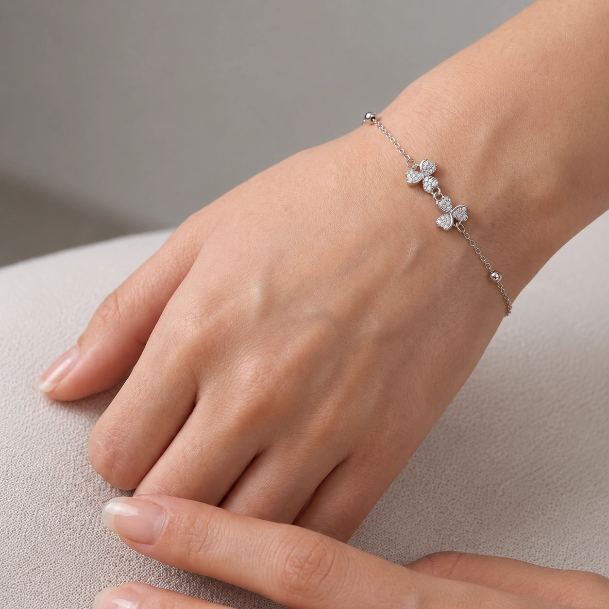 Silver 925 sterling silver bow charm bracelet for women