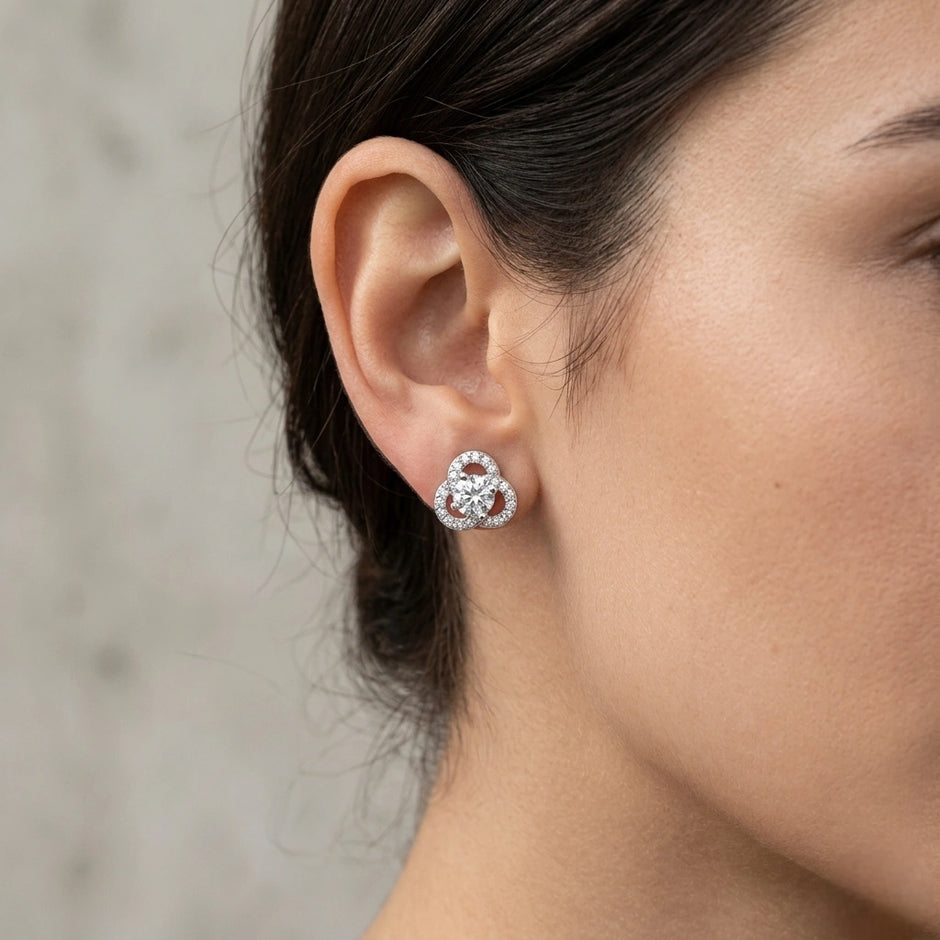 Silver Flower Circle Diamond 925 Sterling Silver Stud Earrings for Women________________________________________
