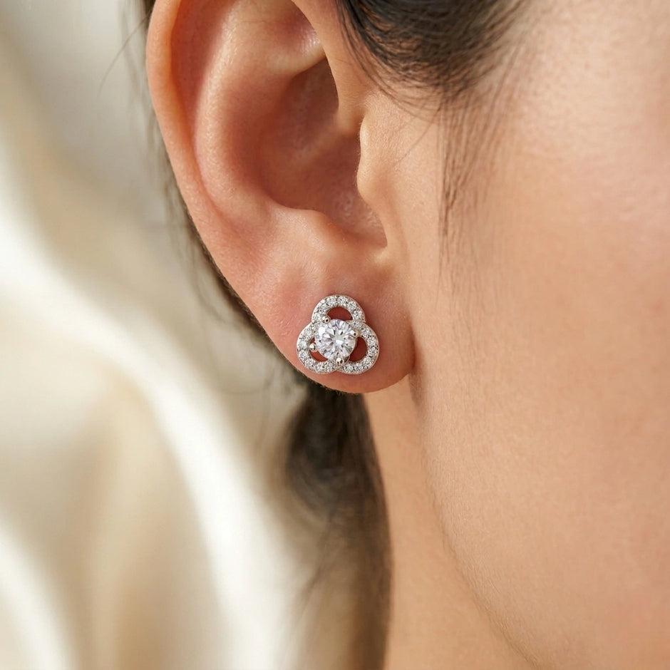 Silver Flower Circle Diamond 925 Sterling Silver Stud Earrings for Women________________________________________