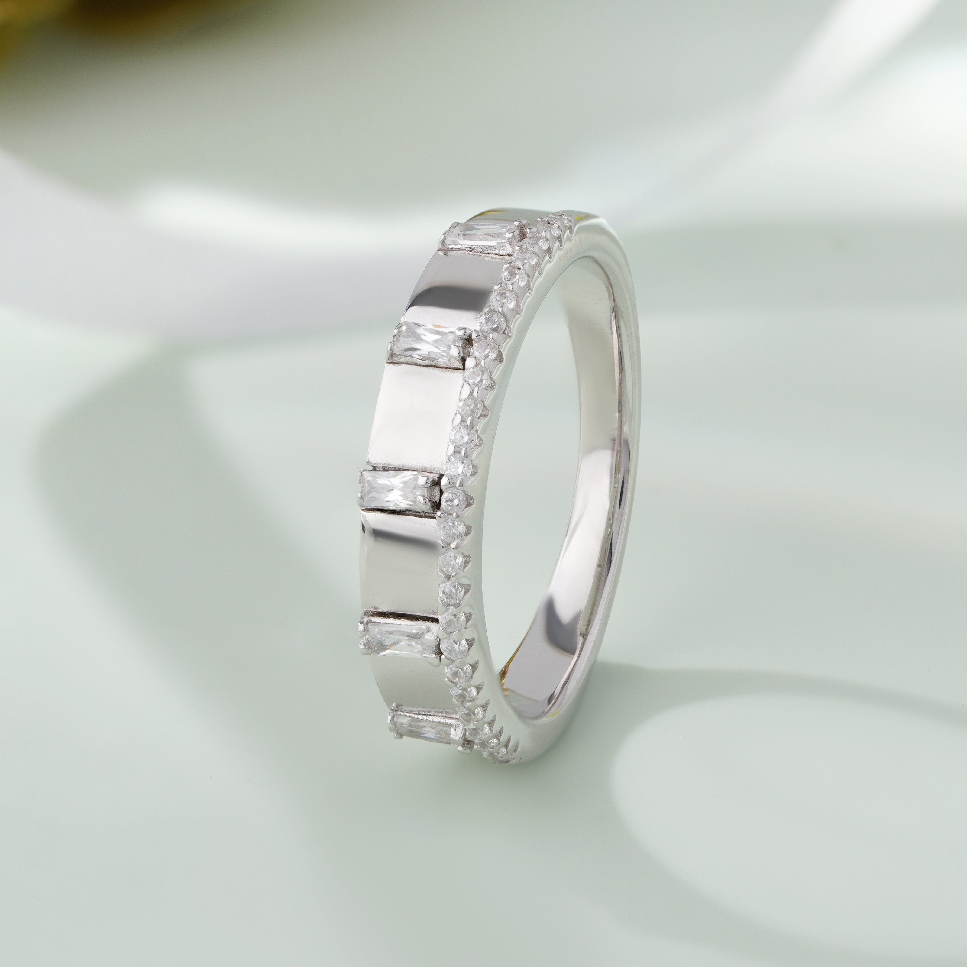 Silver Diamond Pattern Band Ring on Hand