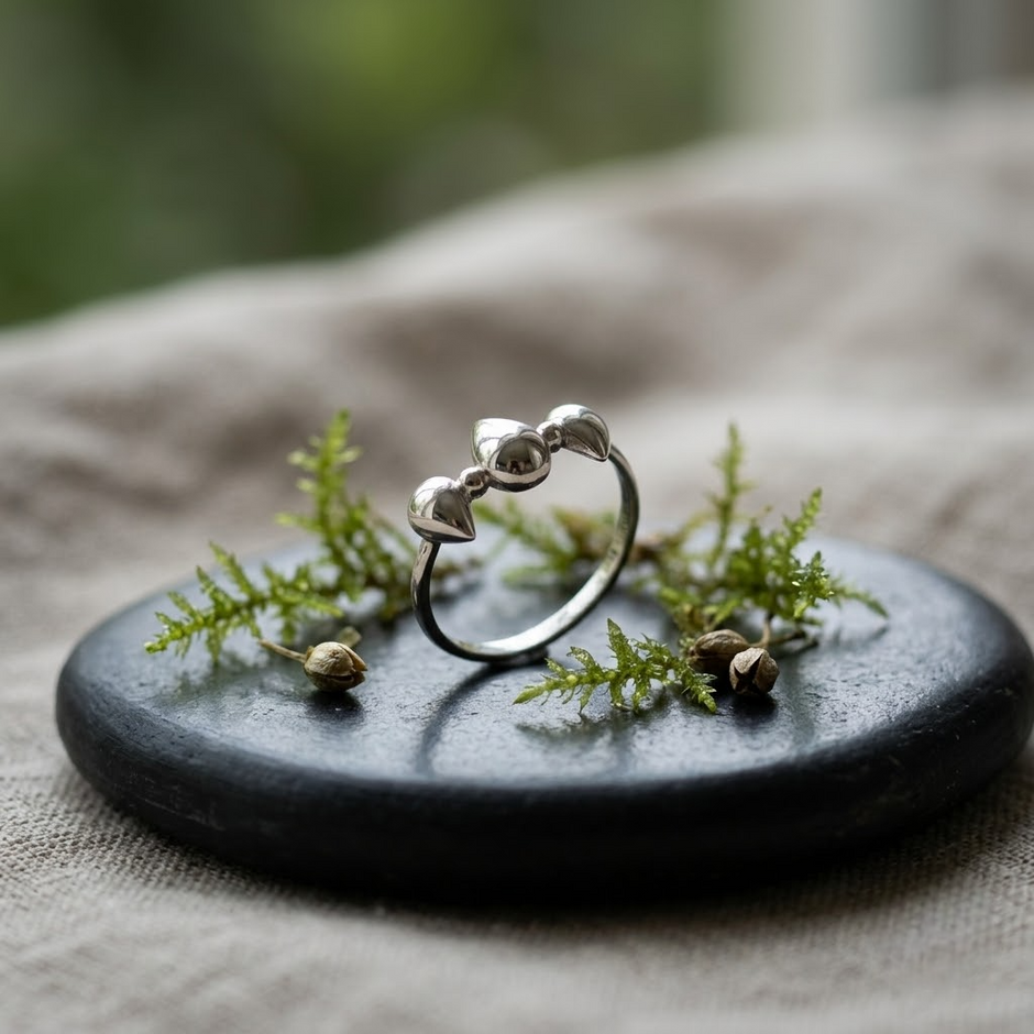 925 Sterling Silver Open Ring with Three Trillion-Cut Clear CZ Stones.