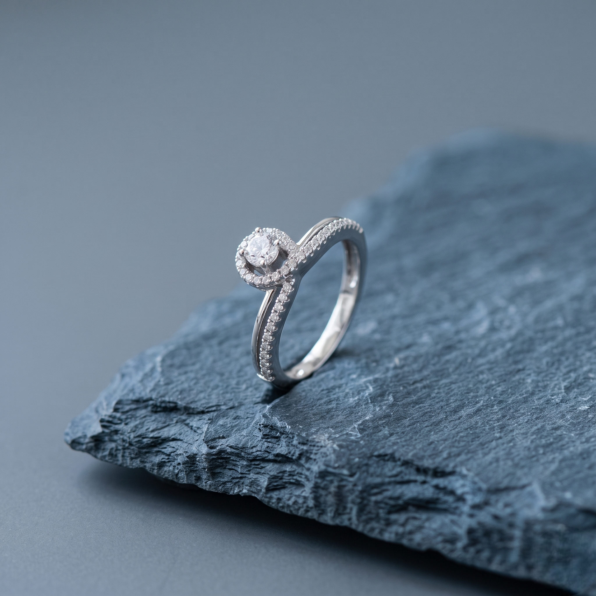 925 Sterling Silver Twisted Halo CZ Solitaire Ring for Women