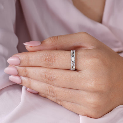 Oval Design Diamond Ring