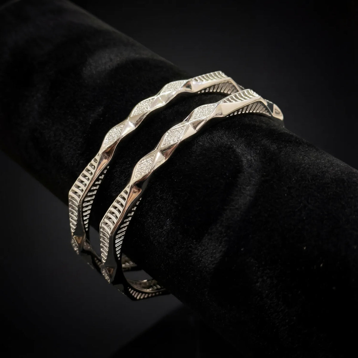 Leaf Twist Diamond 925 Sterling Silver Bangle for Women