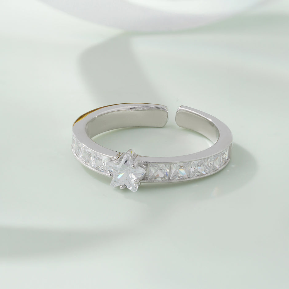 Star Design Silver Ring